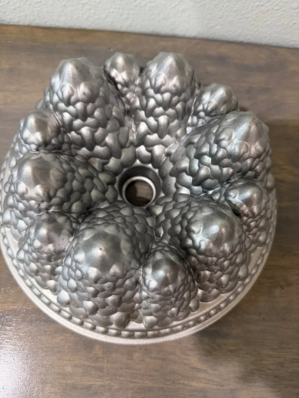 Nordic Ware Pine Forest Holiday Tree Bundt Cake Pan Great Condition